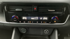 Nissan Qashqai 1.3 DiG-T MH 158 Acenta Premium 5dr Xtronic Petrol Hatchback